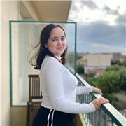 Prof à domicile qui donne des cours de soutien et des aides aux devoirs